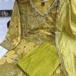 Elegant 3-Piece Traditional Suit Set with Mirror Work and Jhumka